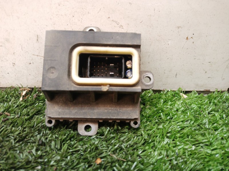 Recambio de centralita faros xenon para bmw serie 7 (e65/e66) 6.0 cat referencia OEM IAM 6934836 6934836 037199053