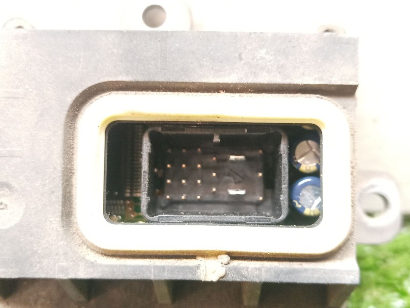 Recambio de centralita faros xenon para bmw serie 7 (e65/e66) 6.0 cat referencia OEM IAM 6934836 6934836 037199053