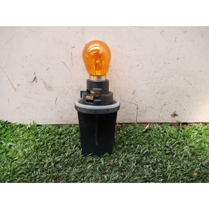 Recambio de portalamparas para bmw serie 7 (e65/e66) 6.0 cat referencia OEM IAM 15620100 15620100 15620100