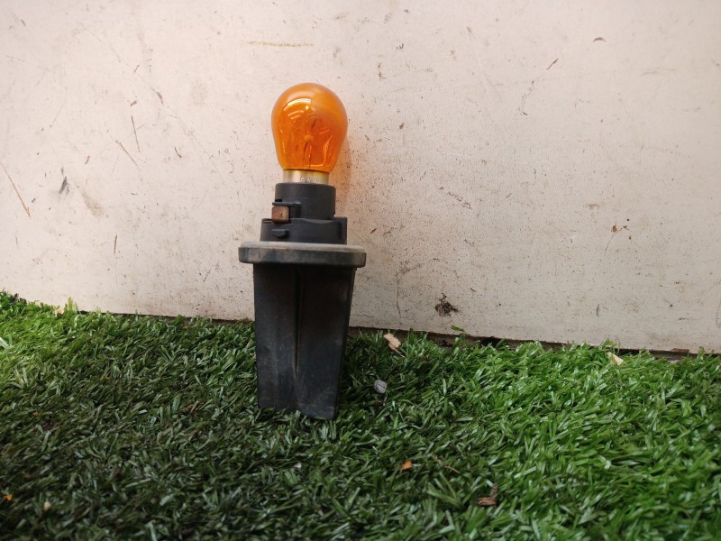 Recambio de portalamparas para bmw serie 7 (e65/e66) 6.0 cat referencia OEM IAM 15620100 15620100 15620100