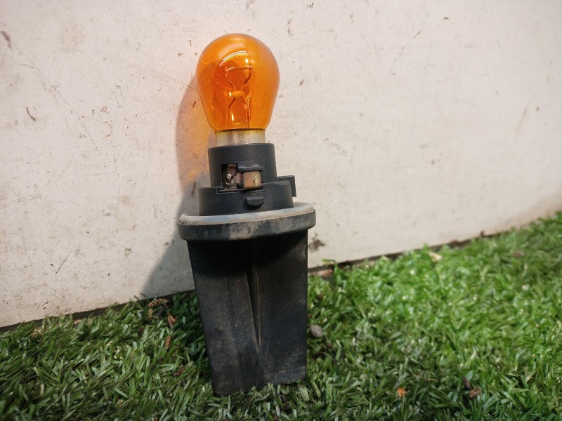 Recambio de portalamparas para bmw serie 7 (e65/e66) 6.0 cat referencia OEM IAM 15620100 15620100 15620100