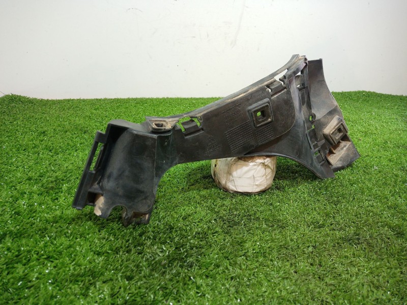 Recambio de moldura para volvo c30 1.6 d drive kinetic referencia OEM IAM 30655937 30655937 30655937