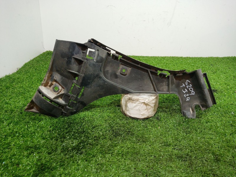 Recambio de moldura para volvo c30 1.6 d drive kinetic referencia OEM IAM 30655937 30655937 30655937