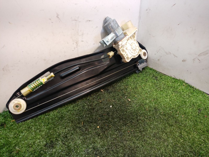 Recambio de elevalunas trasero derecho para bmw serie 7 (e65/e66) 6.0 cat referencia OEM IAM 0206008001 7138864E 5WK1052