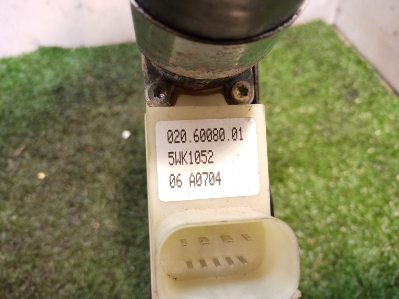 Recambio de elevalunas trasero derecho para bmw serie 7 (e65/e66) 6.0 cat referencia OEM IAM 0206008001 7138864E 5WK1052