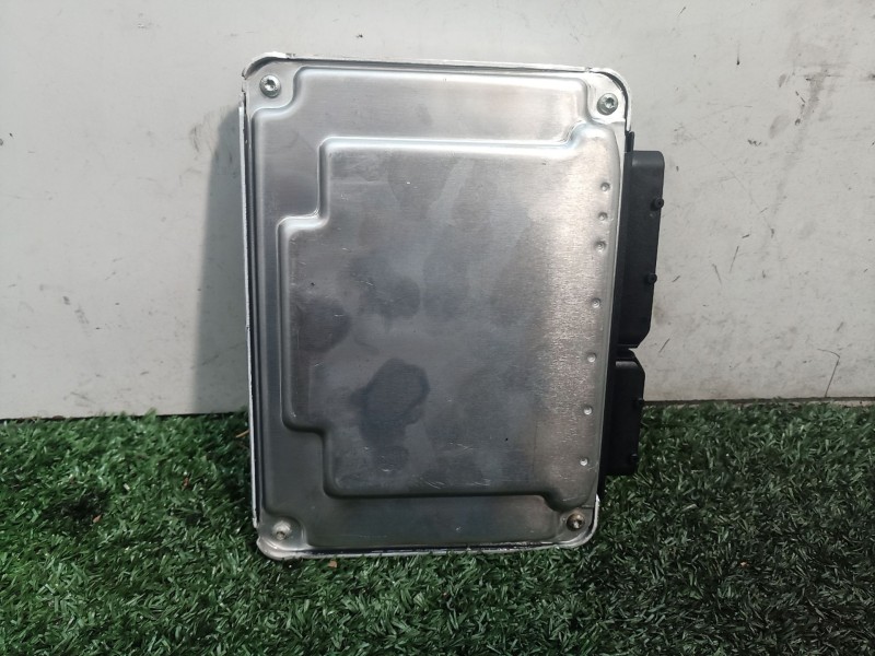 Recambio de centralita motor uce para bmw serie 7 (e65/e66) 6.0 cat referencia OEM IAM 7506280-0261S02902 7506280 - 0261S02902 7