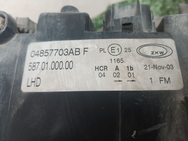 Recambio de faro izquierdo para chrysler voyager (rg) referencia OEM IAM 5870100000 5870100000 5870100000