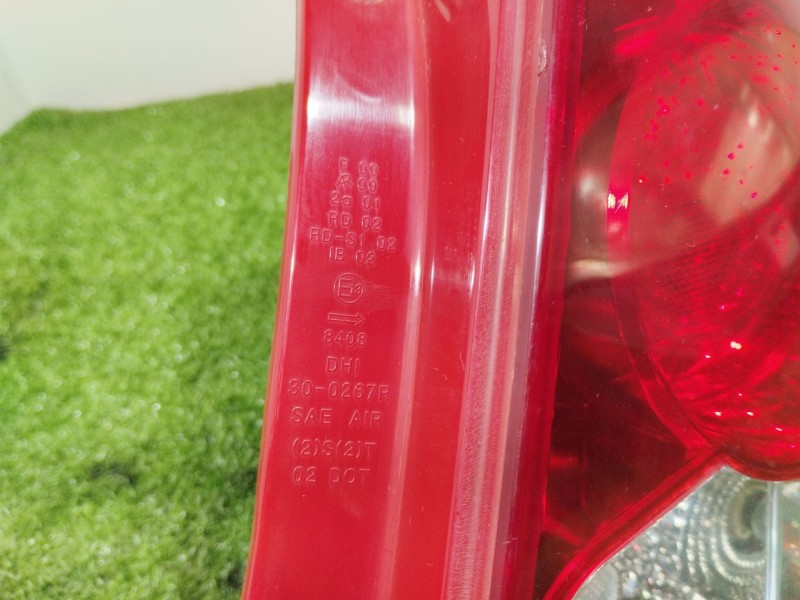 Recambio de piloto trasero derecho para daewoo kalos 1.4 cat referencia OEM IAM 300267R 300267R 300267R