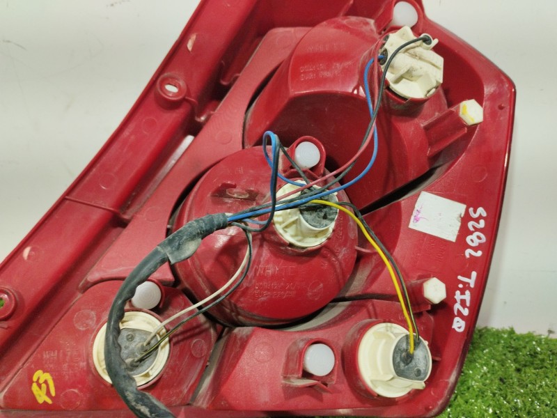 Recambio de piloto trasero izquierdo para daewoo kalos 1.4 cat referencia OEM IAM 300266L 300266L 300266L