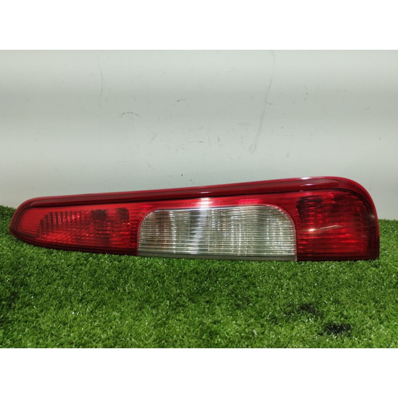 Recambio de piloto trasero derecho para ford focus c-max (cap) connection referencia OEM IAM 02S1012A 02S1012A 02S1012A