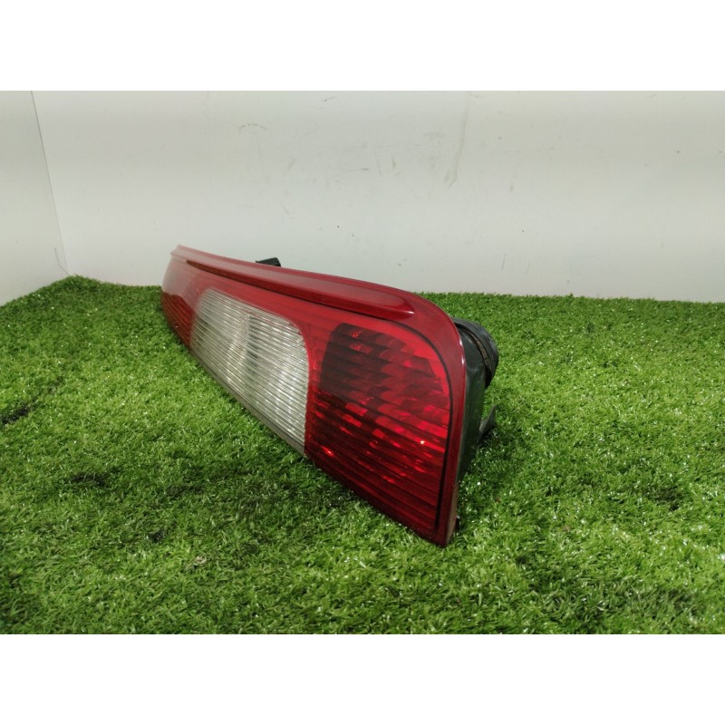 Recambio de piloto trasero derecho para ford focus c-max (cap) connection referencia OEM IAM 02S1012A 02S1012A 02S1012A