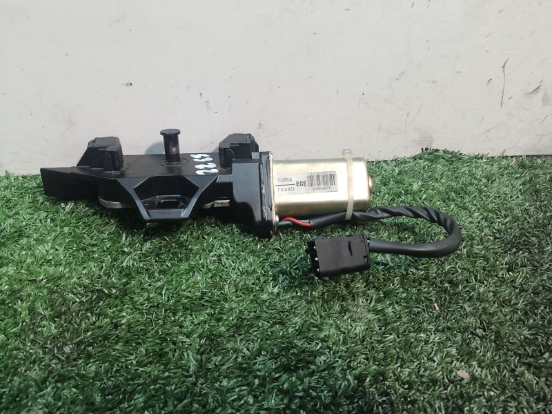 Recambio de motor cierre centralizado porton para bmw serie 7 (e65/e66) 6.0 cat referencia OEM IAM 7014872 7014872 7014872