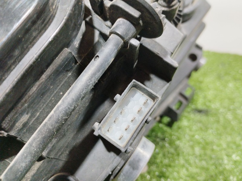 Recambio de faro izquierdo para opel corsa d corsavan referencia OEM IAM 13186381EF 13186381EF 13186381EF