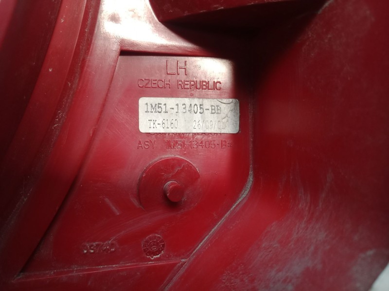 Recambio de piloto trasero izquierdo para ford focus berlina (cak) referencia OEM IAM 1M5113405BB 1M5113405BB 1M5113405BB