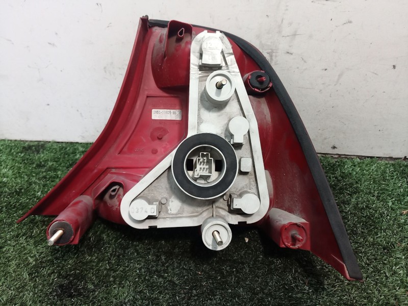 Recambio de piloto trasero izquierdo para ford focus berlina (cak) referencia OEM IAM 1M5113405BB 1M5113405BB 1M5113405BB