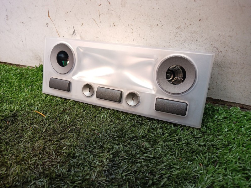 Recambio de luz interior para bmw serie 7 (e65/e66) 6.0 cat referencia OEM IAM 633183797019 633183797019 83797019