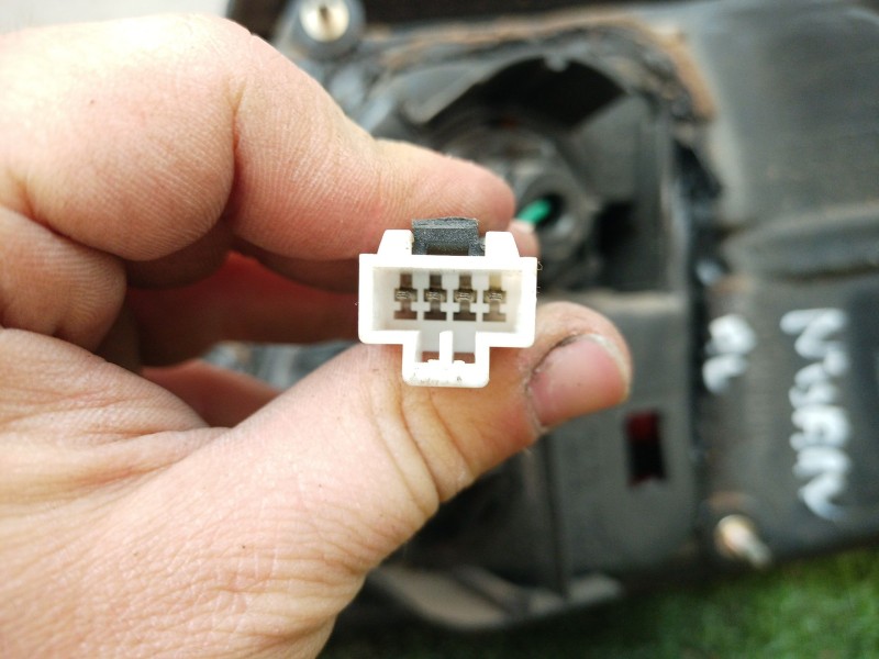 Recambio de piloto trasero izquierdo para nissan almera (n15) 1.6 16v cat referencia OEM IAM   