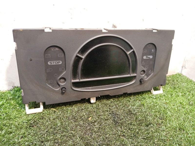 Recambio de cuadro instrumentos para renault modus 1.5 dci diesel referencia OEM IAM P8200418023D 216784753X0 P8200418023