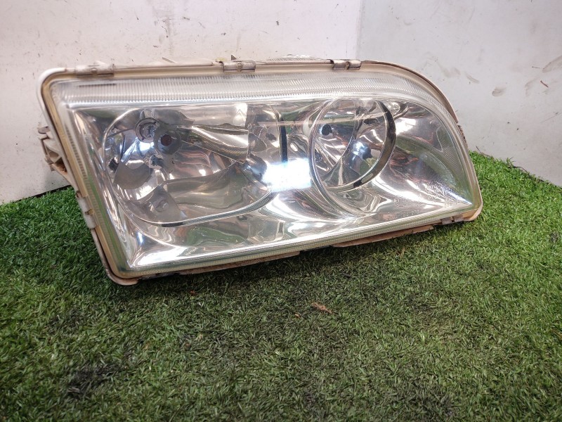 Recambio de faro derecho para volvo v40 familiar 1.9 d+ (85kw) referencia OEM IAM 1AG00786134 1AG00786134 30899683