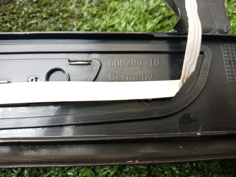 Recambio de moldura para bmw serie 7 (e65/e66) 6.0 cat referencia OEM IAM 7070663 7051873 8223553