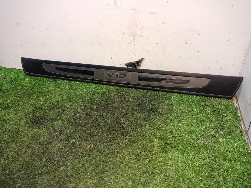 Recambio de moldura para bmw serie 7 (e65/e66) 6.0 cat referencia OEM IAM 7070662 7051872 8223552