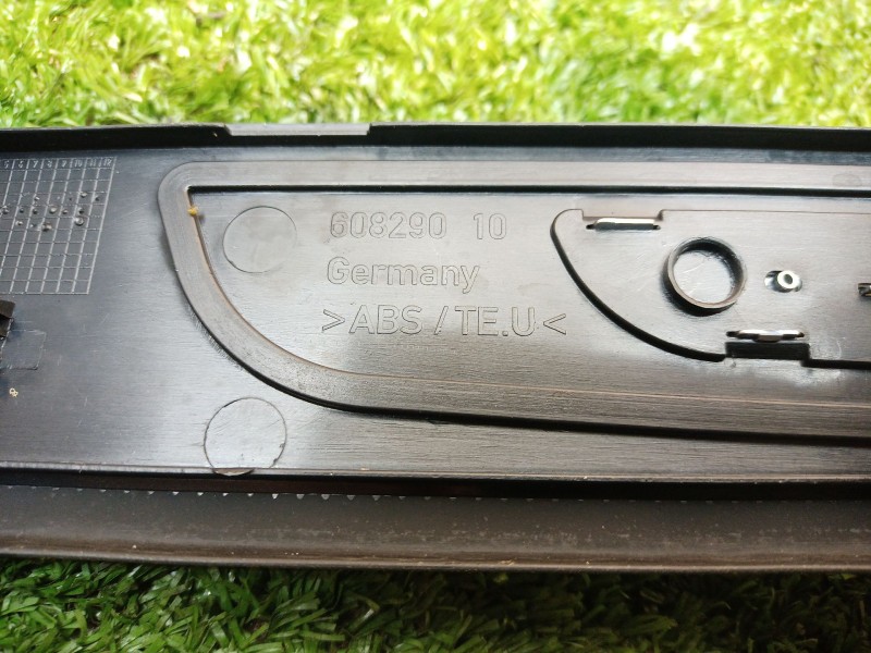 Recambio de moldura para bmw serie 7 (e65/e66) 6.0 cat referencia OEM IAM 7070664 8223554 60829010