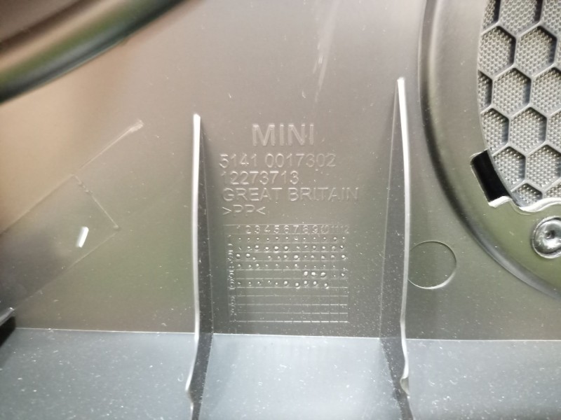 Recambio de guarnecido puerta delantera derecha para mini mini (r50, r53) one referencia OEM IAM 51410017302 51410017302 1227371