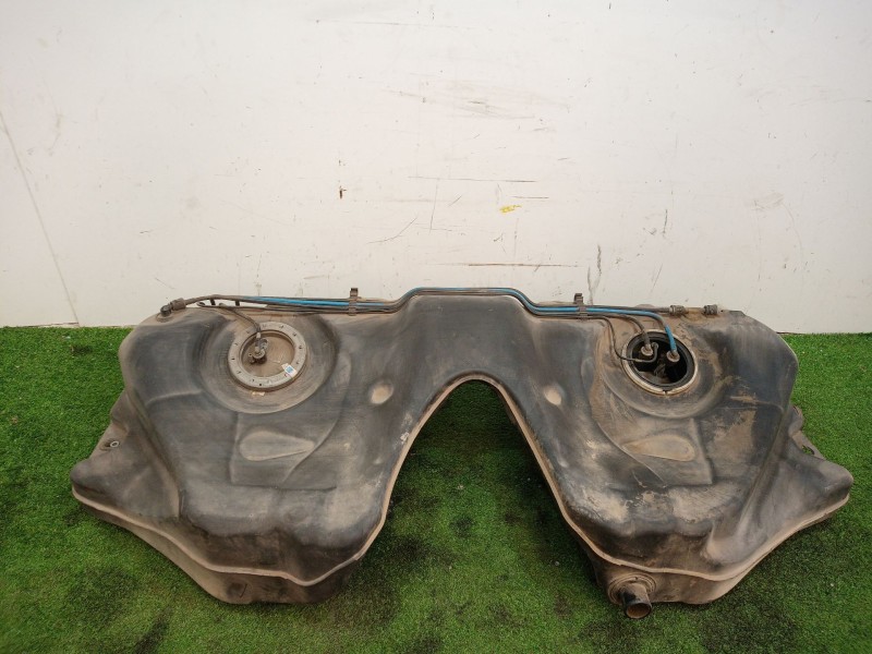 Recambio de deposito combustible para bmw serie 7 (e65/e66) 6.0 cat referencia OEM IAM 5006310 5006310 5006310B