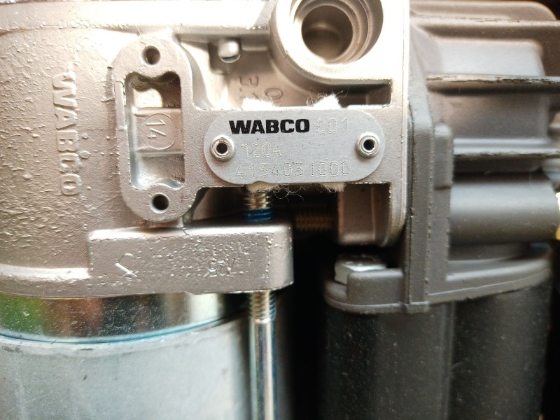 Recambio de bomba suspension para bmw serie 7 (e65/e66) 6.0 cat referencia OEM IAM 4430200111 4722515610 881082099