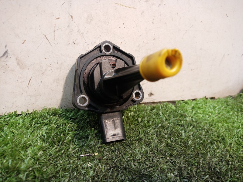 Recambio de sensor para volkswagen touareg (7p6) v6 tdi bluemotion premium referencia OEM IAM 03C907660AA 6PR01041812 03C907660