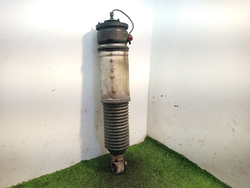 Recambio de amortiguador trasero derecho para bmw serie 7 (e65/e66) 6.0 cat referencia OEM IAM 37126767128 LR676712801 105413100