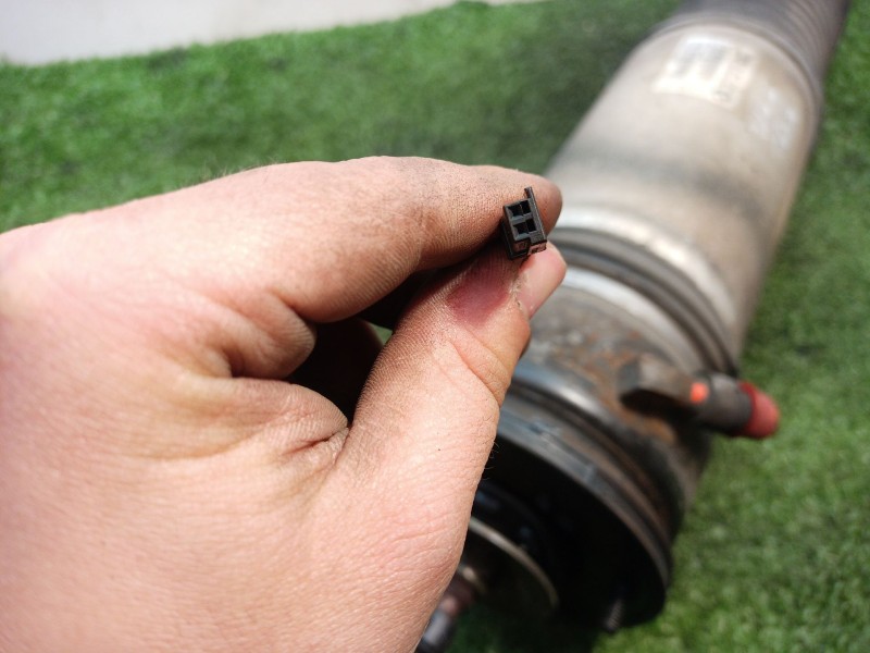 Recambio de amortiguador trasero derecho para bmw serie 7 (e65/e66) 6.0 cat referencia OEM IAM 37126767128 LR676712801 105413100