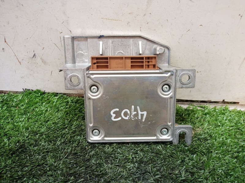 Recambio de centralita airbag para opel corsa c sri referencia OEM IAM 24439954 24439954 24439954