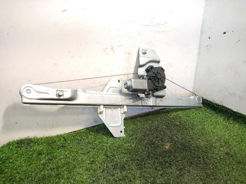 Recambio de elevalunas delantero derecho para peugeot partner kasten confort l1 referencia OEM IAM 402104B  