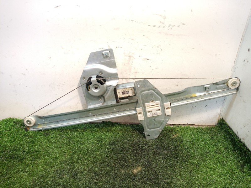 Recambio de elevalunas delantero derecho para peugeot partner kasten confort l1 referencia OEM IAM 402104B  