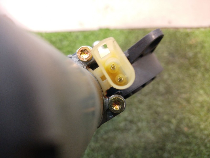 Recambio de motor elevalunas delantero izquierdo para ford fiesta (cbk) ambiente referencia OEM IAM 0130821938 0130821938 013082