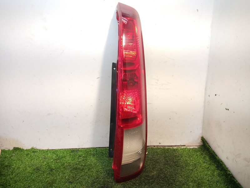 Recambio de piloto trasero derecho para nissan x-trail (t30) 2.0 16v cat referencia OEM IAM   