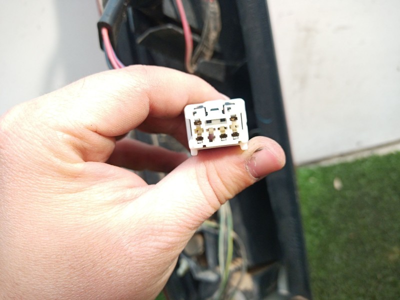 Recambio de piloto trasero derecho para nissan x-trail (t30) 2.0 16v cat referencia OEM IAM   