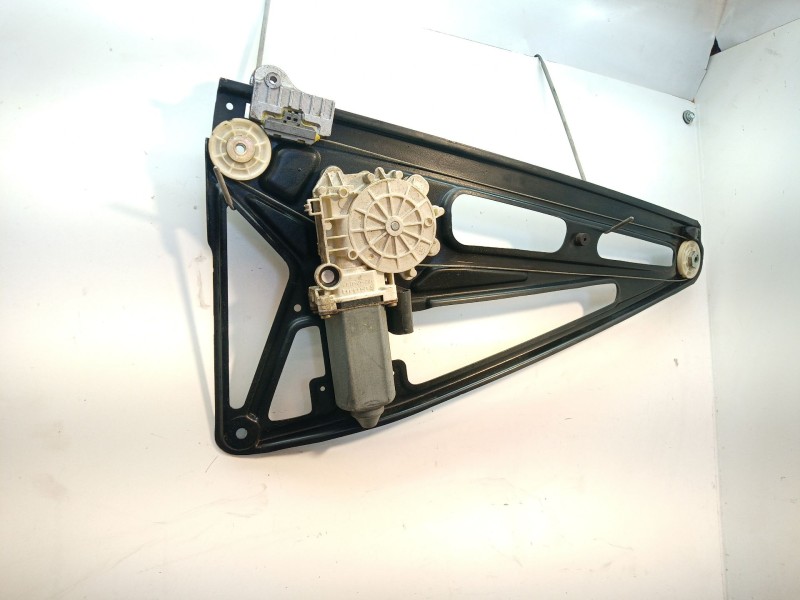 Recambio de elevalunas trasero izquierdo para bmw serie 7 (e38) 730il referencia OEM IAM 513581252030 513581252030 81252030