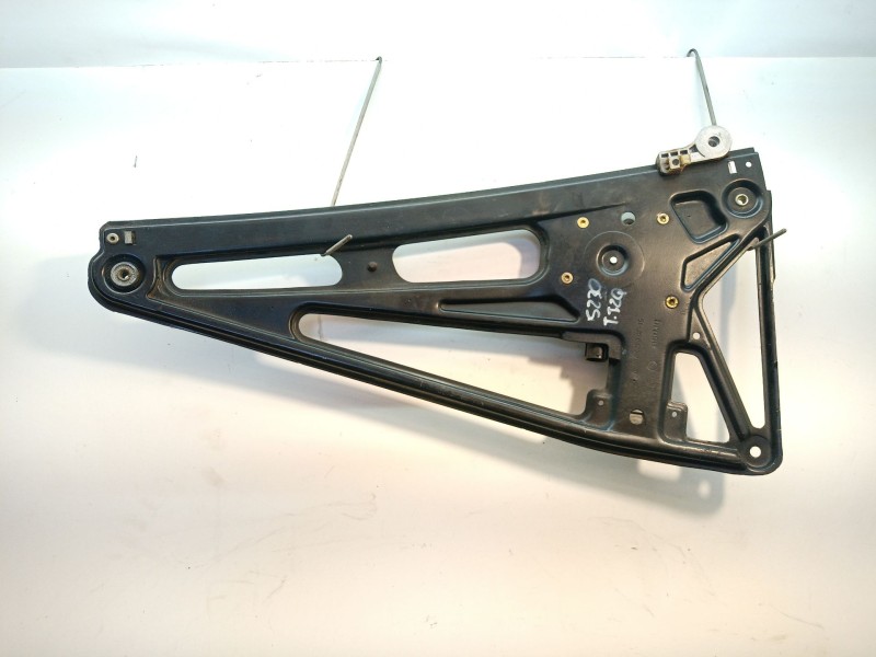 Recambio de elevalunas trasero izquierdo para bmw serie 7 (e38) 730il referencia OEM IAM 513581252030 513581252030 81252030