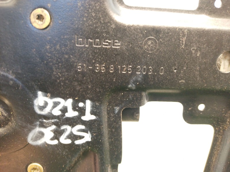 Recambio de elevalunas trasero izquierdo para bmw serie 7 (e38) 730il referencia OEM IAM 513581252030 513581252030 81252030