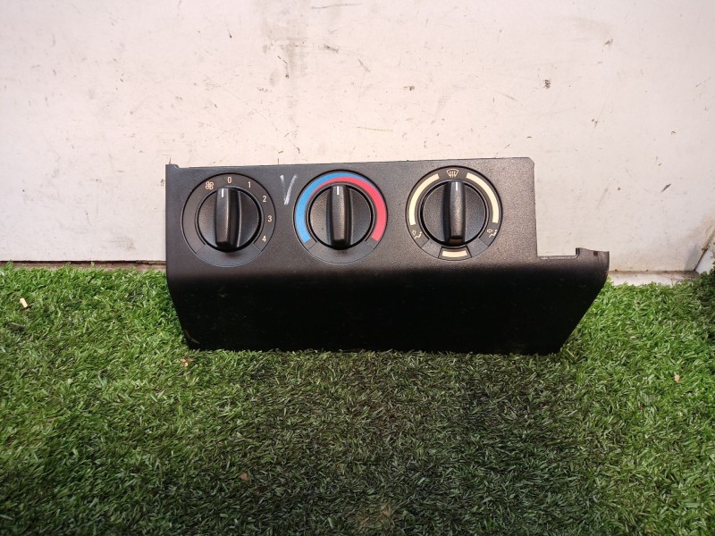 Recambio de mando calefaccion / aire acondicionado para bmw serie 3 compacto (e36) 316i referencia OEM IAM 8367667 61318360456 6