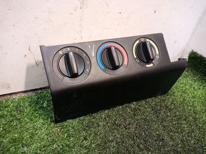 Recambio de mando calefaccion / aire acondicionado para bmw serie 3 compacto (e36) 316i referencia OEM IAM 8367667 61318360456 6