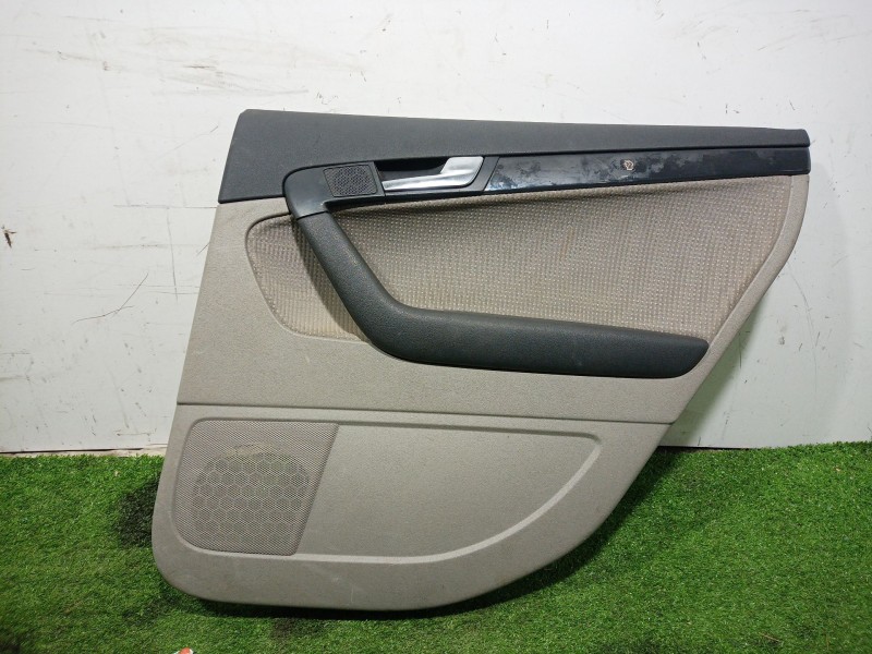 Recambio de guarnecido puerta trasera derecha para audi a3 (8p) 2.0 tdi referencia OEM IAM 8P4867306 8P4867306 8P4867306