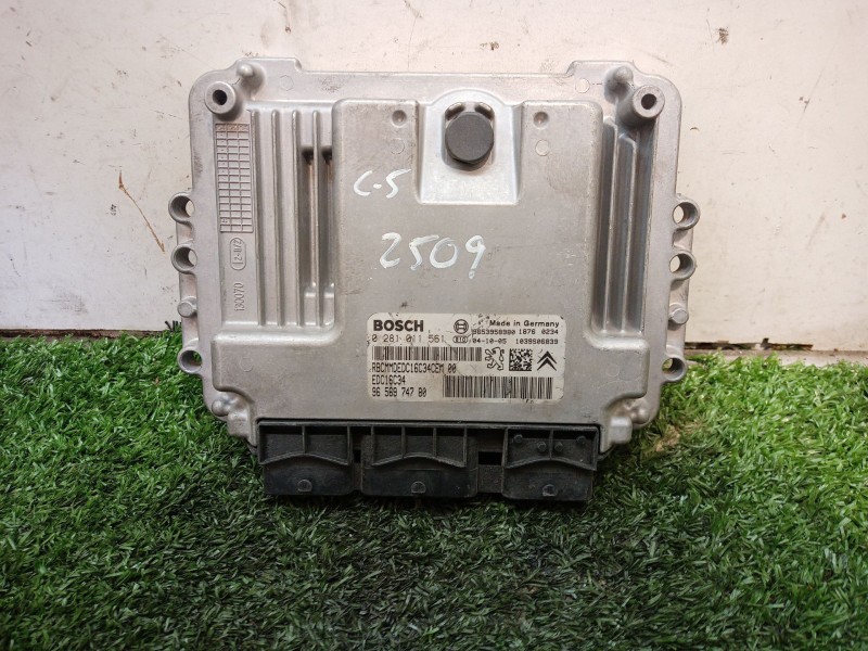 Recambio de centralita motor uce para citroën c5 berlina attraction referencia OEM IAM 0281011561 6056974780 96539558980