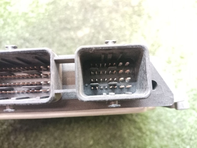 Recambio de centralita motor uce para citroën c5 berlina attraction referencia OEM IAM 0281011561 6056974780 96539558980