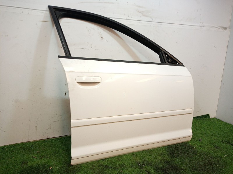 Recambio de puerta delantera derecha para audi a3 (8p) 2.0 tdi referencia OEM IAM   
