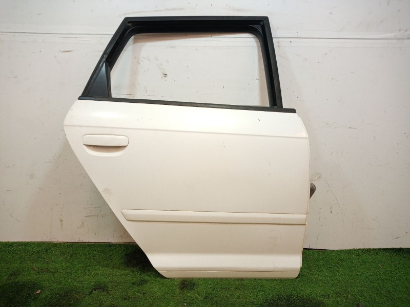 Recambio de puerta trasera derecha para audi a3 (8p) 2.0 tdi referencia OEM IAM   