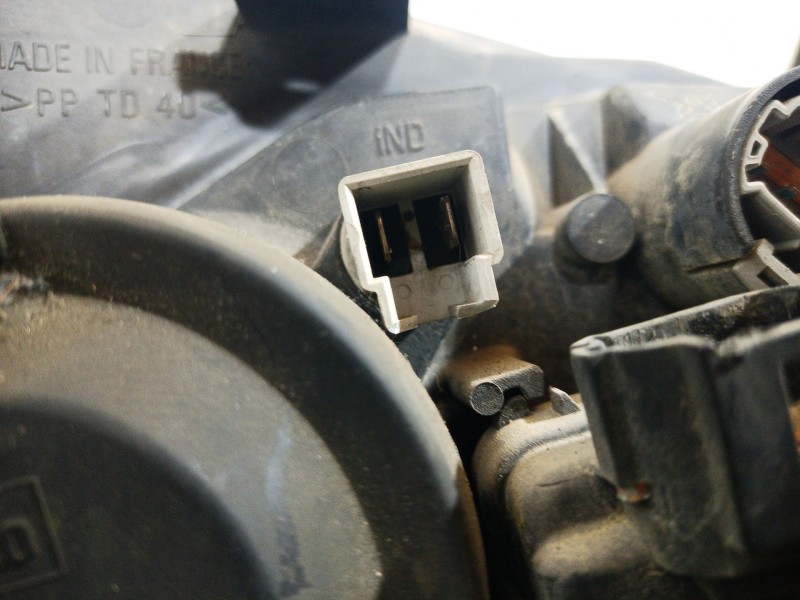 Recambio de faro izquierdo para nissan primera berlina (p11) 1.6 16v cat referencia OEM IAM 89006454 89006454 260609F602