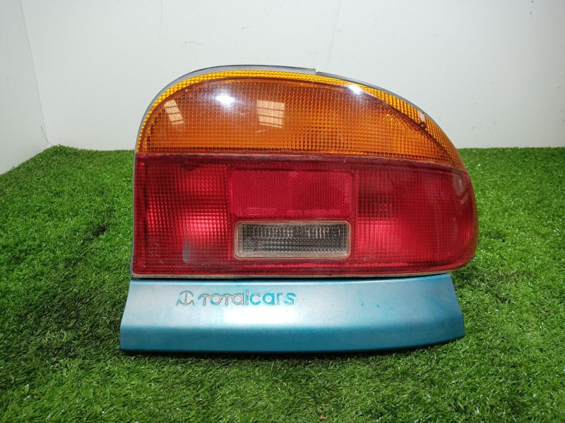 Recambio de piloto trasero derecho para mazda 121 (db) l referencia OEM IAM 22061364 22061364 22061364